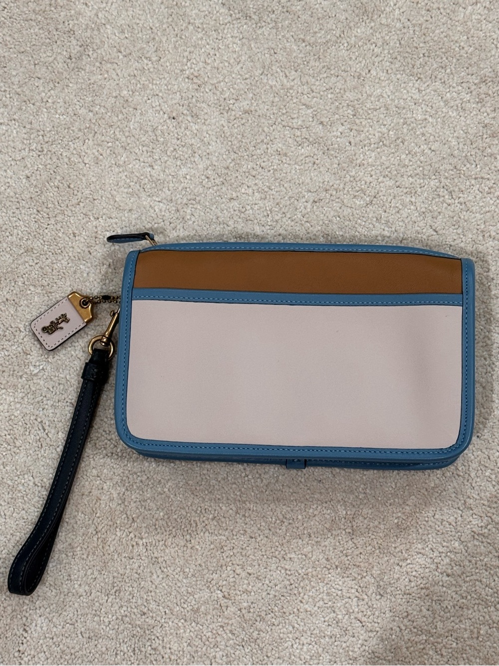 Coach 1941 Glovetanned leather clutch pouch wristlet 1941 hang tag 89328 color